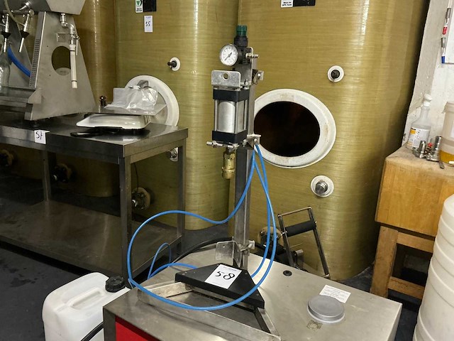 Kroonkurkcapper - afbeelding 1 van  5