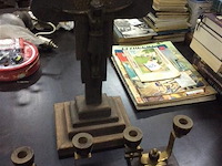 Kruisbeeld + kaarsenhouders - afbeelding 1 van  3