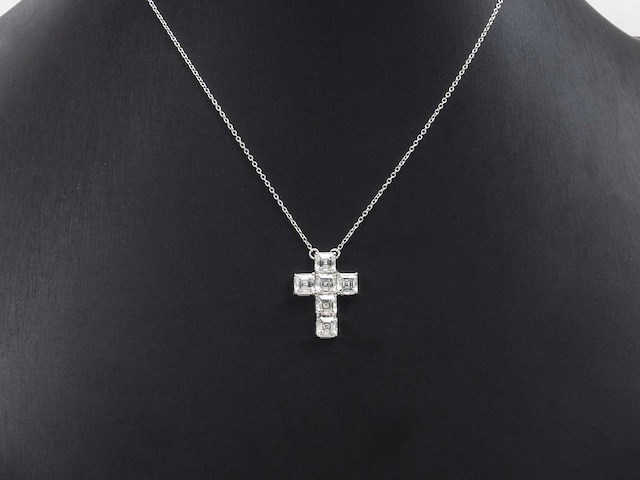 Kruishanger met asscher geslepen diamanten van hoge kwaliteit - afbeelding 4 van  7