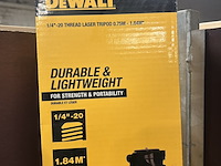 Kruislijnlaser in koffer, 1x statief, 1x accu, 1x lader dewalt, dce089d1g - afbeelding 7 van  7