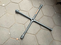 Kruissleutel - afbeelding 1 van  2