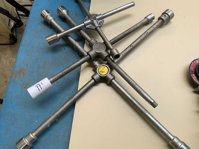 Kruissleutels 3x - afbeelding 1 van  4