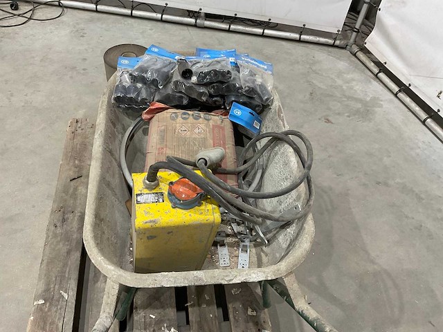 Kruiwagen en diversen - afbeelding 5 van  7