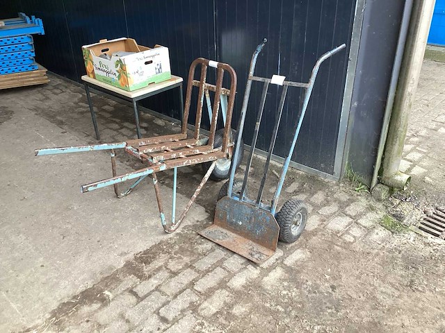 Kruiwagen en steekwagen - afbeelding 3 van  5