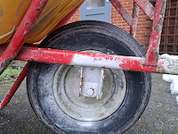 Kruiwagen en stenen kruiwagen, matador - afbeelding 7 van  12