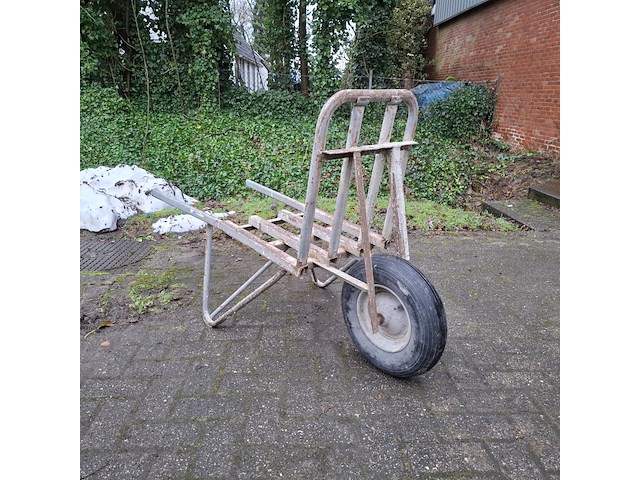 Kruiwagen en stenen kruiwagen, matador - afbeelding 10 van  12