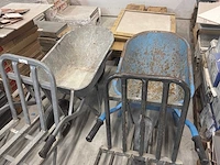 Kruiwagen en stenenwagen (2x) - afbeelding 3 van  5