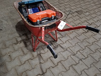 Kruiwagen met inhoud - afbeelding 3 van  11