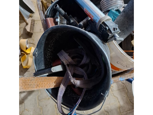 Kruiwagen met inhoud - afbeelding 5 van  10