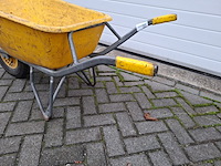 Kruiwagen met kunststof bak, fort - afbeelding 3 van  3