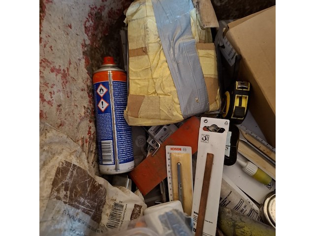 Kruiwagen op luchtband met inhoud - afbeelding 10 van  14