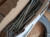 Kruiwagen op luchtband met inhoud - afbeelding 4 van  16