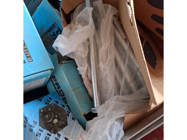 Kruiwagen op luchtband met inhoud - afbeelding 12 van  16