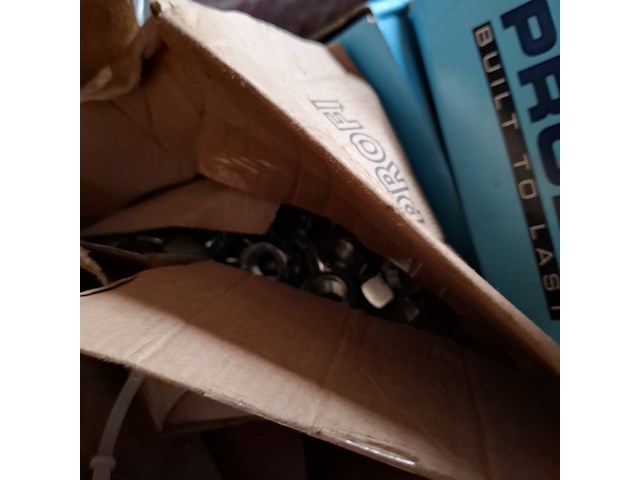 Kruiwagen op luchtband met inhoud - afbeelding 14 van  16