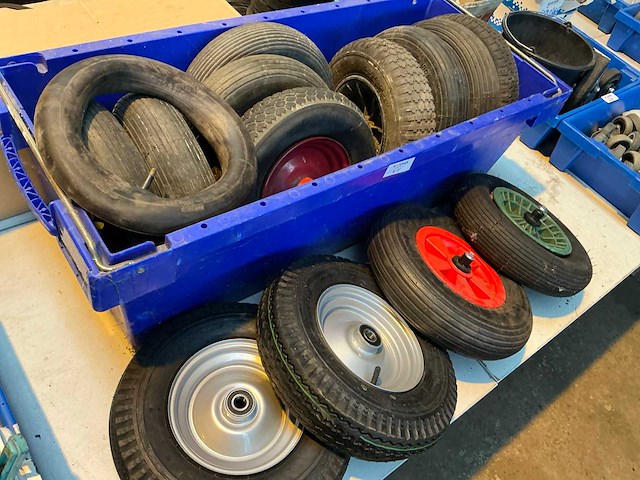 Kruiwagen wiel (13x) - afbeelding 1 van  2