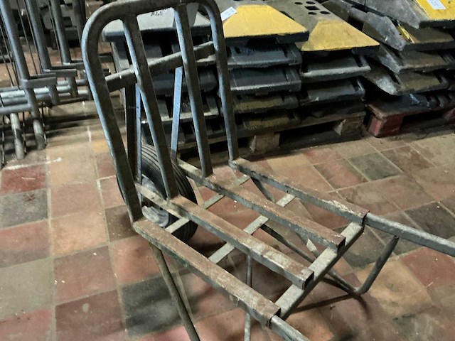 Kruiwagen - afbeelding 4 van  4