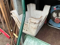 Kruiwagens en divers - afbeelding 6 van  9