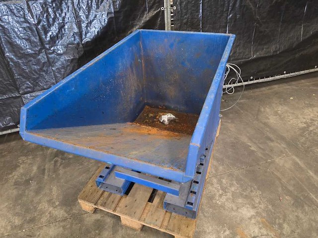 Kruizinga - 2018 - expo 300 - overige magazijninventaris - afbeelding 2 van  6