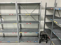 Kruizinga - metalen stelling