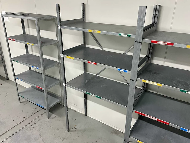 Kruizinga - metalen stelling - afbeelding 2 van  2