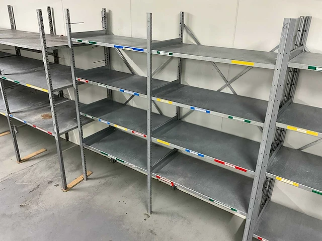 Kruizinga - metalen stelling - afbeelding 2 van  2