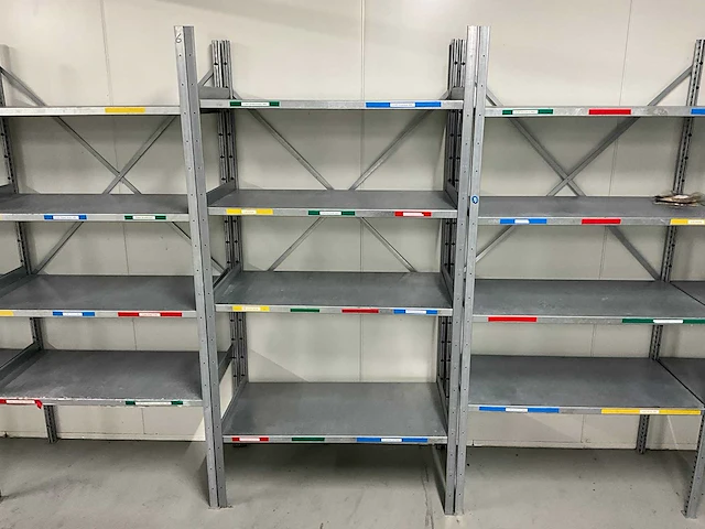 Kruizinga - metalen stelling - afbeelding 1 van  2
