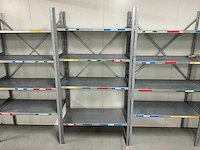 Kruizinga - metalen stelling