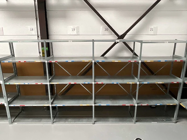 Kruizinga - metalen stelling - afbeelding 2 van  3
