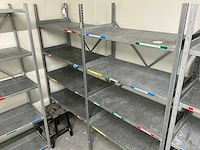 Kruizinga - metalen stelling - afbeelding 2 van  2