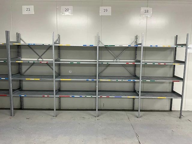 Kruizinga - metalen stelling - afbeelding 1 van  2