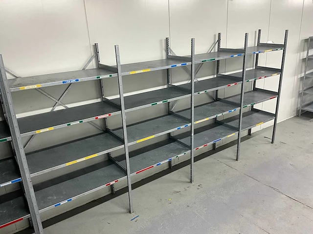 Kruizinga - metalen stelling - afbeelding 2 van  2