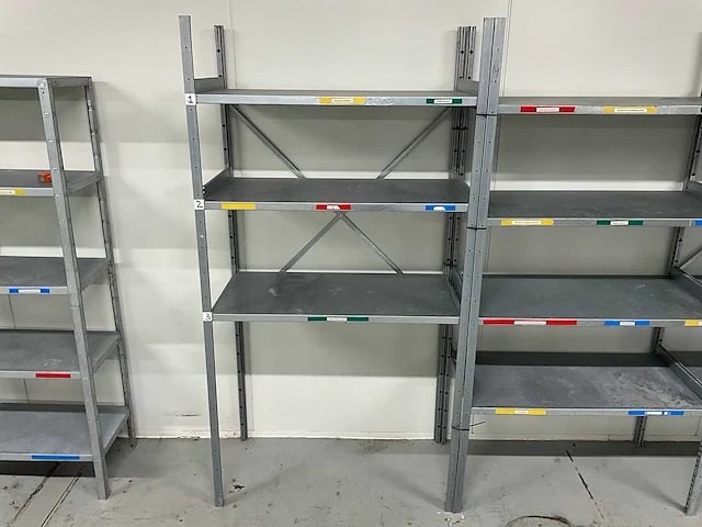 Kruizinga - metalen stelling - afbeelding 1 van  2