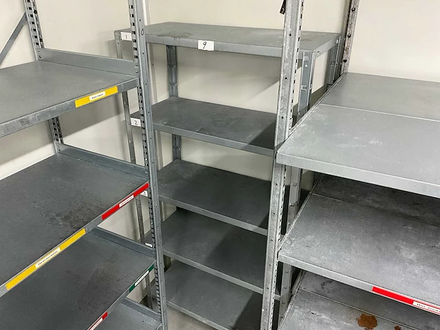 Kruizinga - metalen stelling - afbeelding 1 van  2