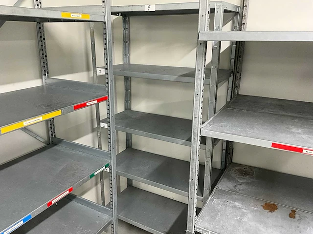Kruizinga - metalen stelling - afbeelding 2 van  2