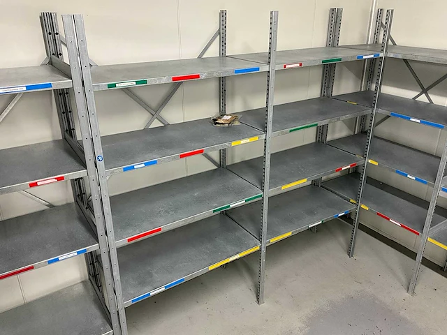 Kruizinga - metalen stelling - afbeelding 2 van  2