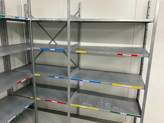 Kruizinga - metalen stelling - afbeelding 2 van  2