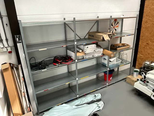 Kruizinga - metalen stelling - afbeelding 2 van  8