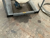 Kruizinga kunststof tank met gegalvaniseerd frame - afbeelding 5 van  5