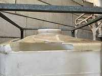 Kruizinga kunststof tank met gegalvaniseerd frame - afbeelding 1 van  2