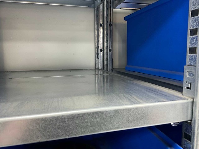 Kruizinga legbordstelling met magazijnbakken - afbeelding 11 van  11