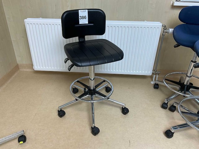 Kruk - afbeelding 1 van  4