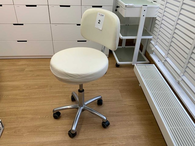 Kruk - afbeelding 1 van  3