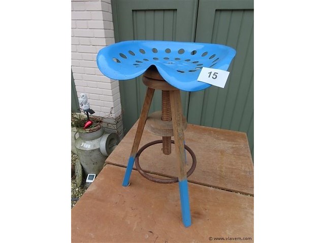 Krukje hout en metaal - afbeelding 1 van  3