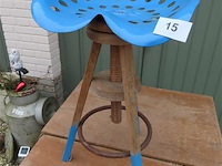 Krukje hout en metaal - afbeelding 1 van  3