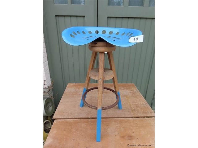 Krukje hout en metaal - afbeelding 1 van  3