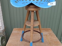 Krukje hout en metaal - afbeelding 1 van  3