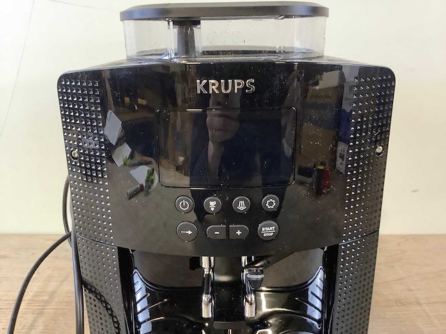 Krups essential automatic espresso ea8100 series koffie- & espressomachines - afbeelding 3 van  8