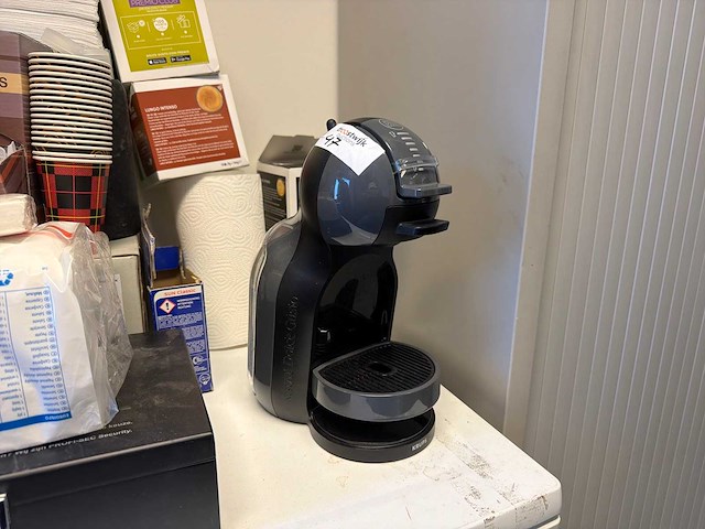 Krups (nescafé) met toebehoren koffie machine - afbeelding 5 van  8