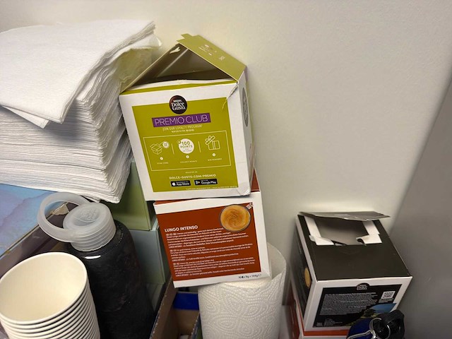 Krups (nescafé) met toebehoren koffie machine - afbeelding 3 van  8