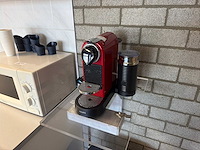 Krups nespresso citiz & milk capsule koffiemachine rood met aeroccino melkopschuimer - afbeelding 1 van  4